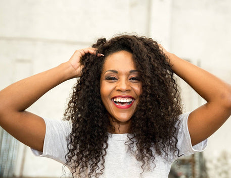 Transição capilar: aprenda as melhores formas de se começar!